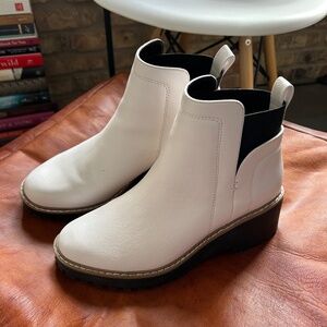 Dolce Vita Lug Sole Chelsea Boot, White - 7